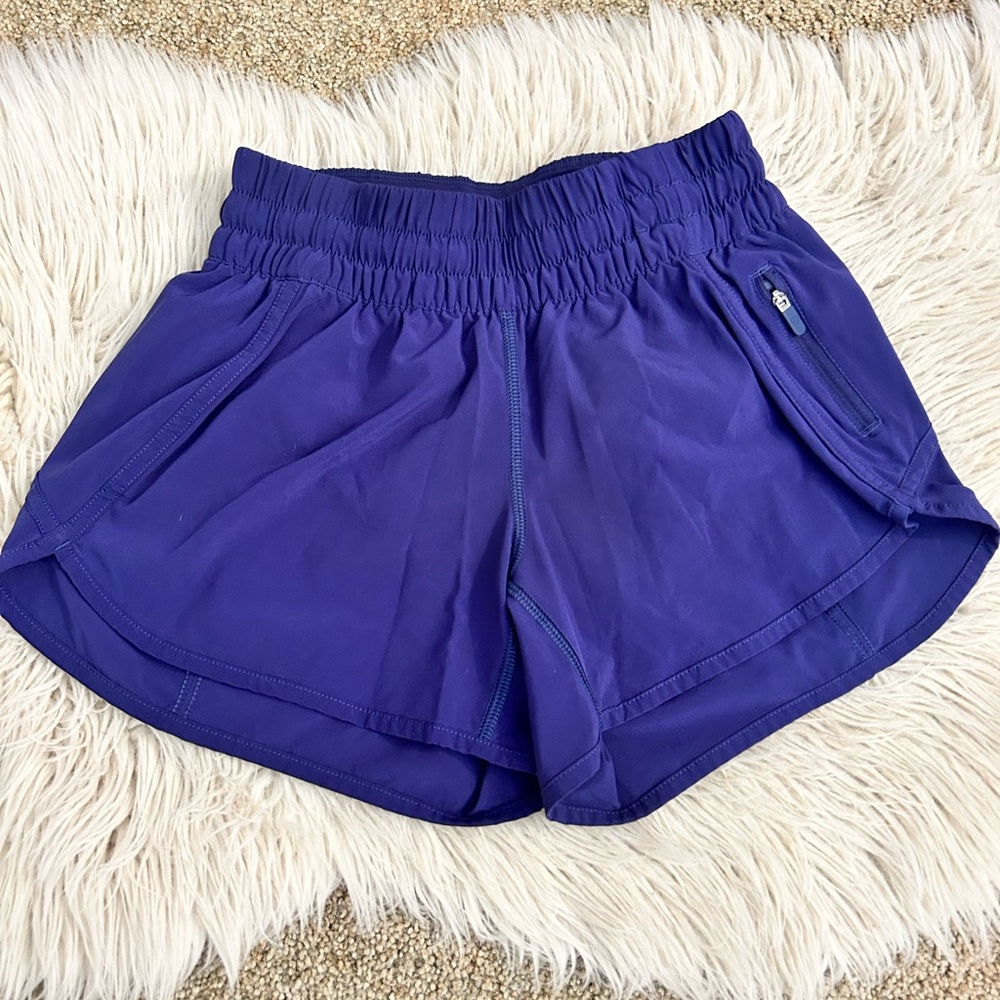 LULULEMON- 4” Shorts